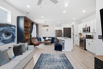 Building Photo - 8525 Leroi Dr