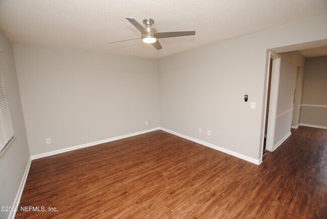 Building Photo - 1404 Kettering Way