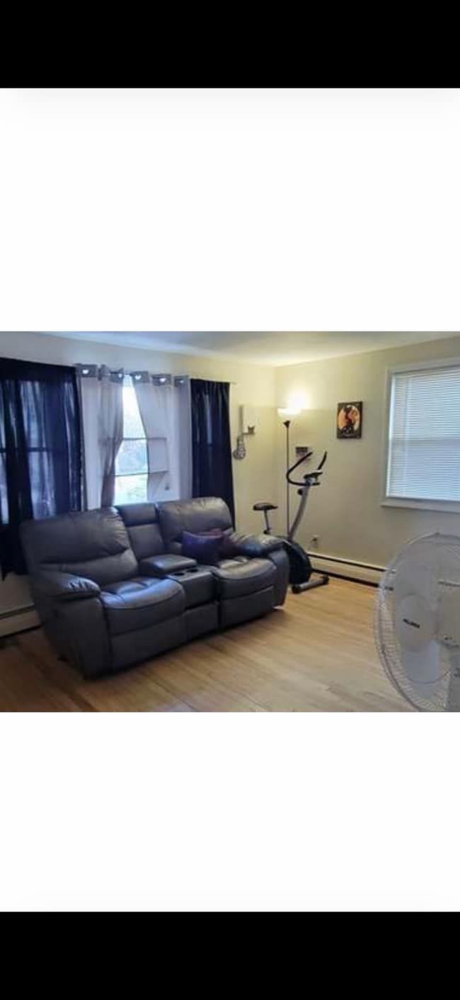 Building Photo - 138 Draper St