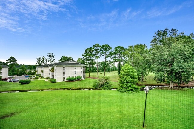 Foto del edificio - 469 White River Dr