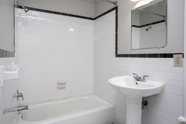 2BR, 2BA - 1,435SF - Primary Bathroom - Katherine Court
