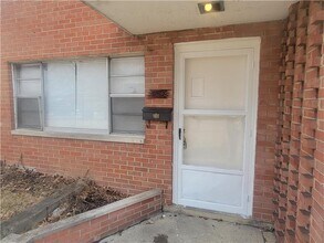 Building Photo - 1262 Zettler Rd