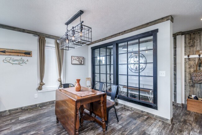 Foto del edificio - Updated Modern 3 Bedroom Manufactured Home!