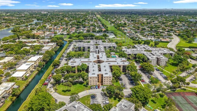 Foto del edificio - 8420 SW 133rd Avenue Rd