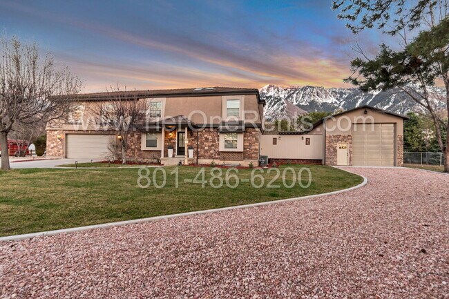 Foto del edificio - This property offers a NO DEPOSIT option a...