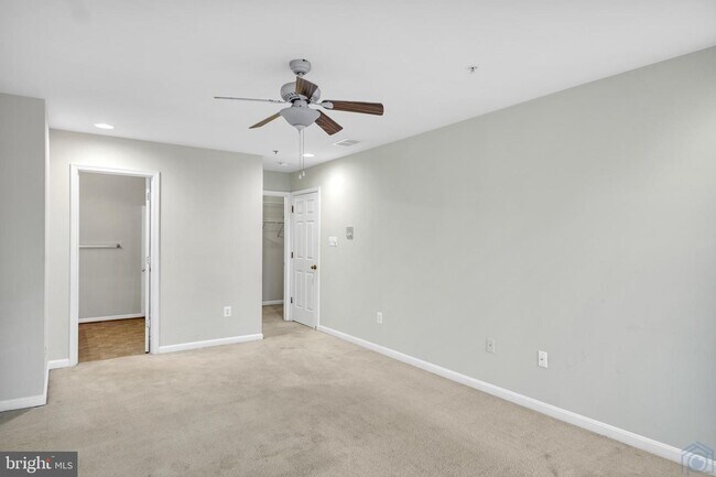 Building Photo - 2047 Astilbe Way