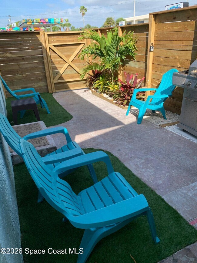 Foto del edificio - 365 N Orlando Ave