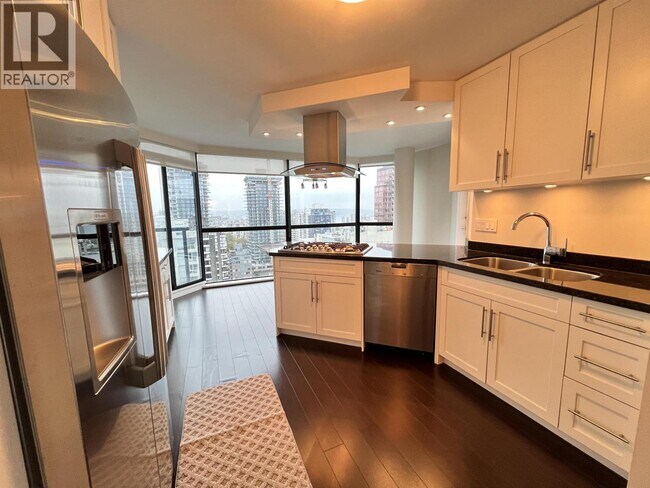 Photo du bâtiment - 1415 W Georgia St