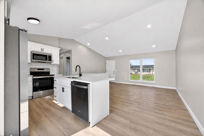 Building Photo - 1362 Half Moon Dr