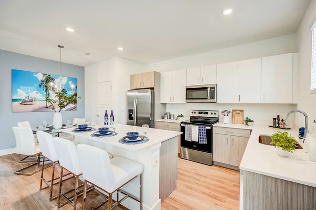 Building Photo - The Stellar at Masters Avenue