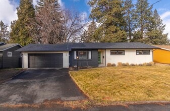 Building Photo - 665 NE 12th St