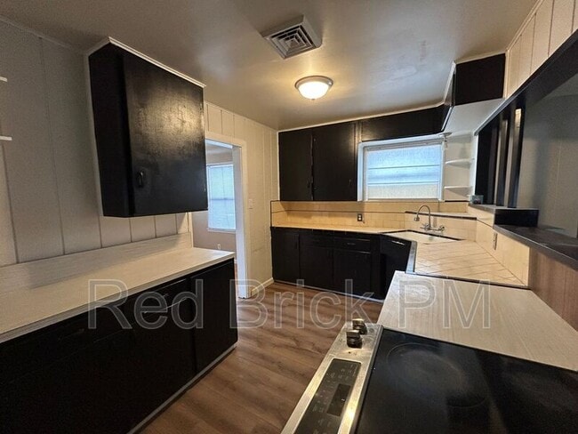 Foto del edificio - 606 E 22nd St