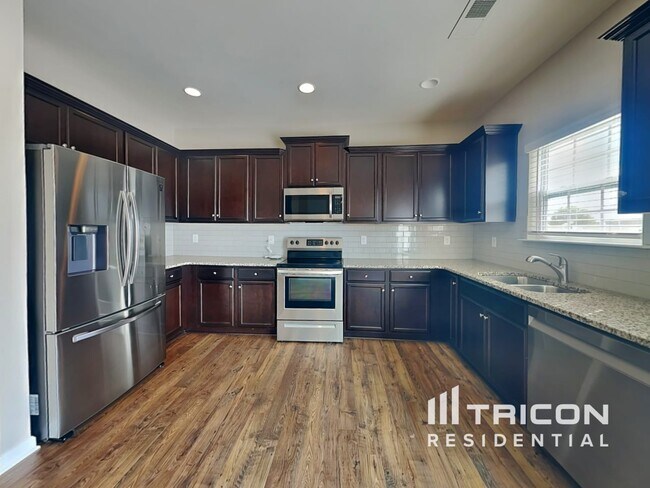 Foto del edificio - 3220 Hawksbill St SW