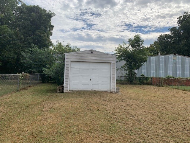 Foto del edificio - 3507 7th Ave SW