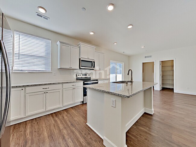 Foto del edificio - 10612 138th St Ct E