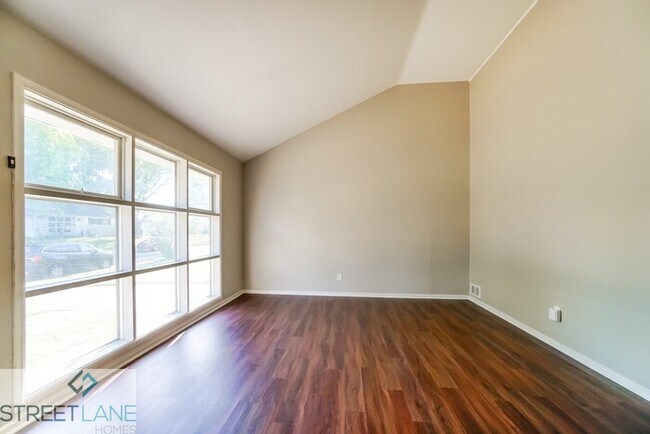 Foto del edificio - Charming 3 Bedroom in Columbus!