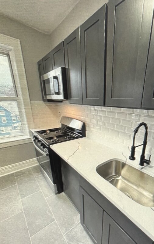 Foto del edificio - 758 Jersey Ave