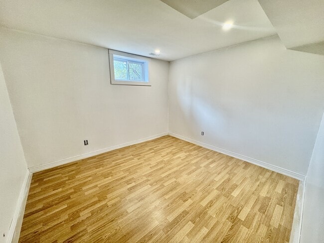 Building Photo - 163 Rue des Boulonnais