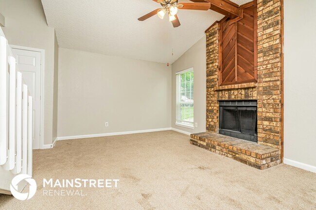 Building Photo - 1412 Hackamore St