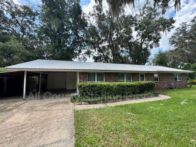 Foto del edificio - 353 SE Olustee Ave