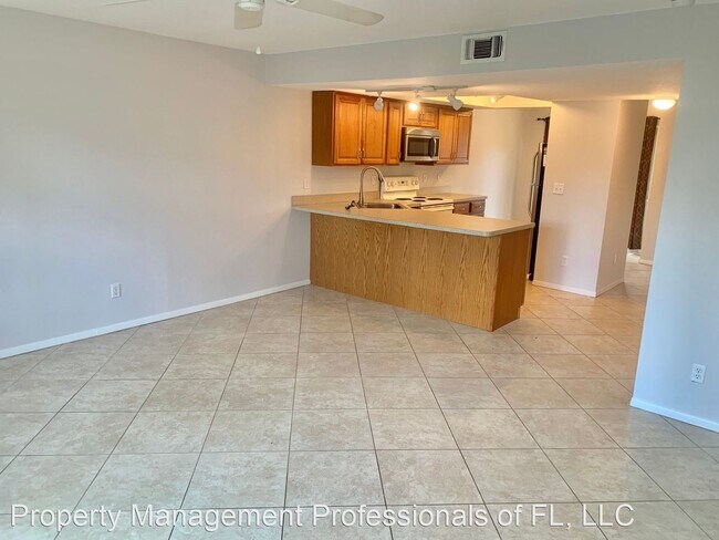 Building Photo - 2 br, 1.5 bath House - 5641 Sycamore St. N.