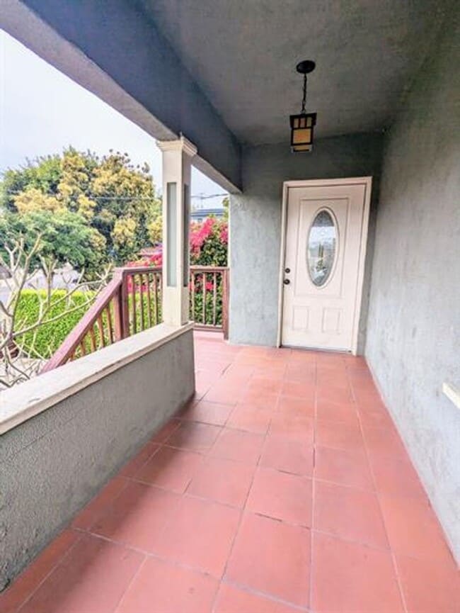 Building Photo - Beautiful 2-Bedroom Home Now Available