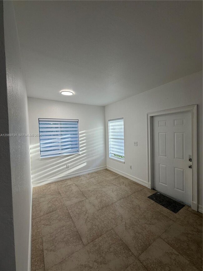 Building Photo - 22727 SW 125th Ave