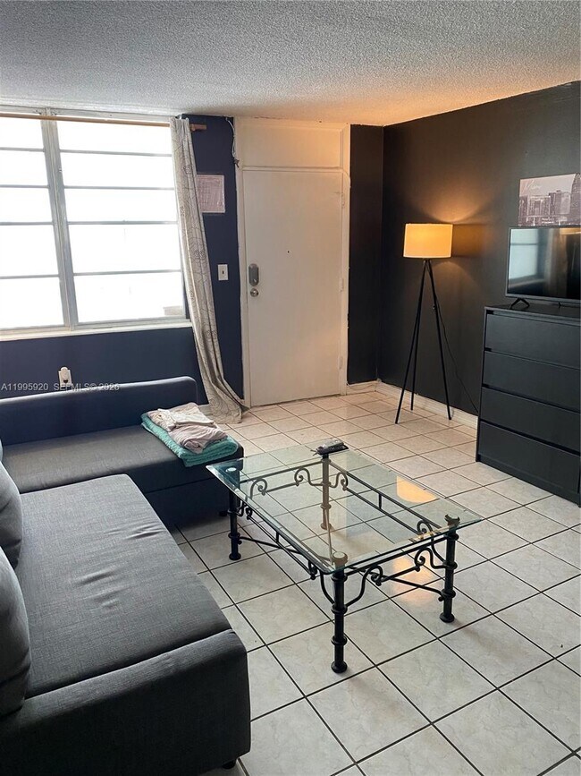 Foto del edificio - 1732 Meridian Ave