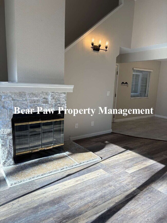 Foto del edificio - "Charming 2-Bed, 2-Bath Condo!"