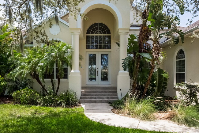 Foto del edificio - 9009 Riverview Dr