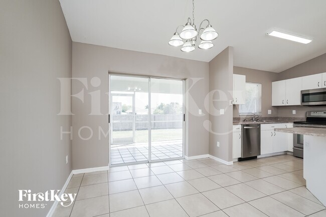 Foto del edificio - 2715 SW 1st Pl