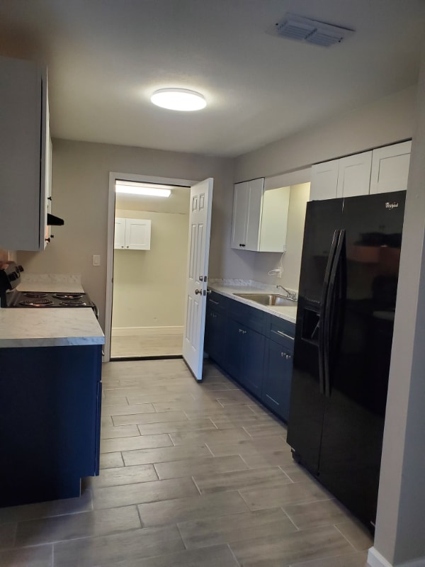 Building Photo - 15149 Westminister Ave