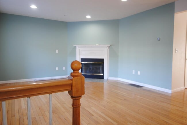 Foto del edificio - 65 Georgetown Dr