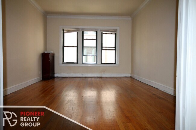 Foto del edificio - 4839 N Wolcott Ave