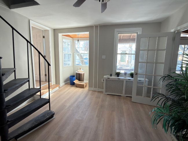 Foto del edificio - 4377 Pechin St