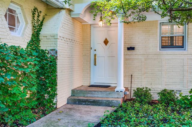 Foto del edificio - 4209 Greenbrier Dr