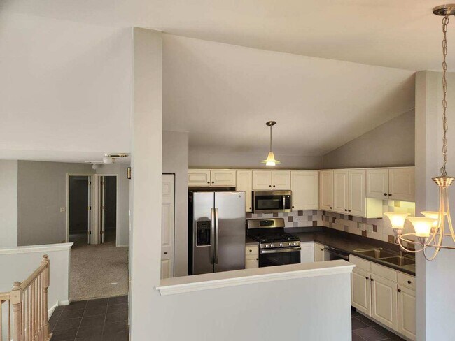 Building Photo - 2779 S Embers Ln