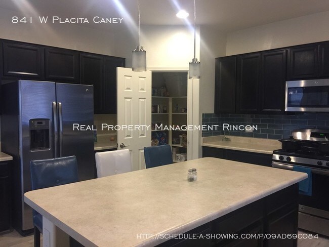 Foto del edificio - 841 W Placita Caney