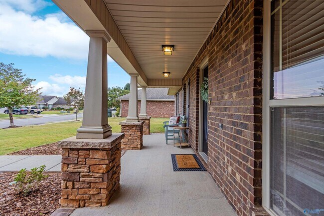 Building Photo - 115 Autumn Haven Ln