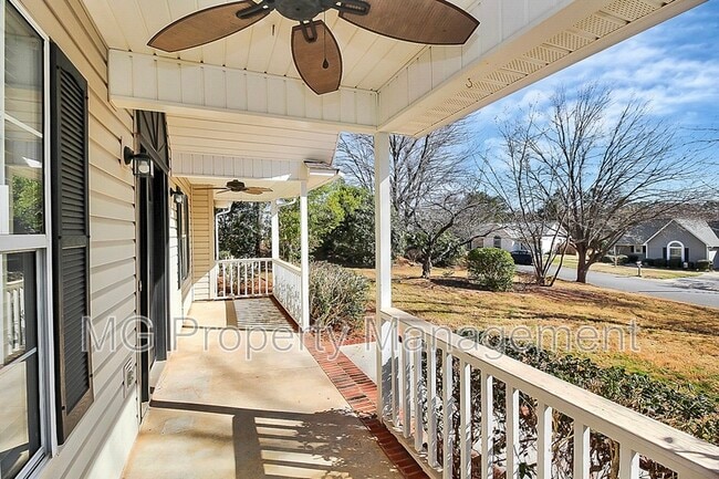 Building Photo - 141 Brookshire Dr