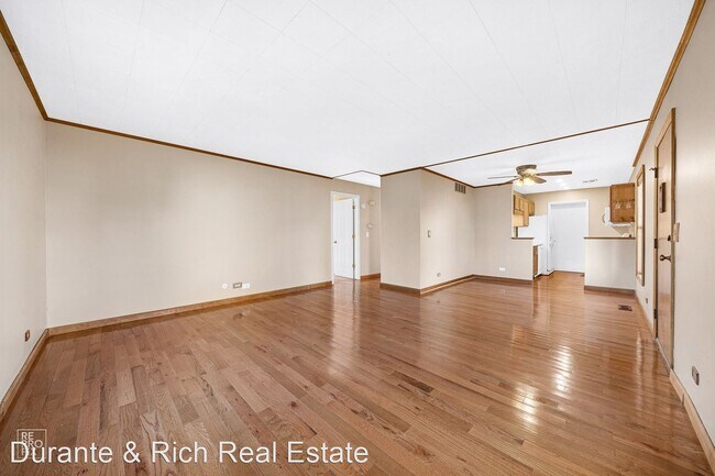 Building Photo - 2 br, 1 bath House - 336 Russet Way