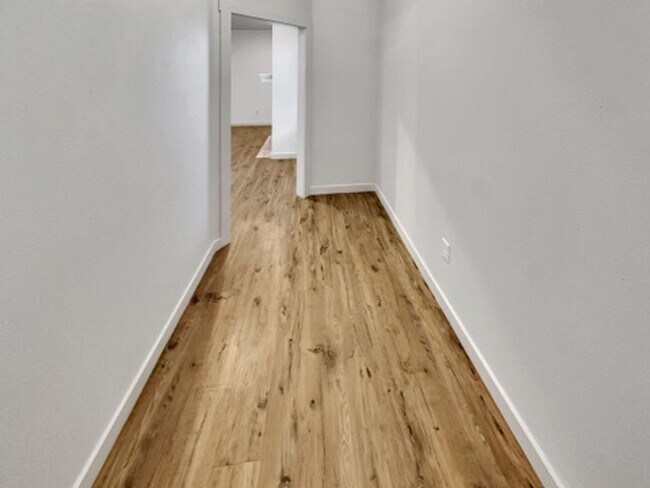Foto del edificio - 2739 137th St