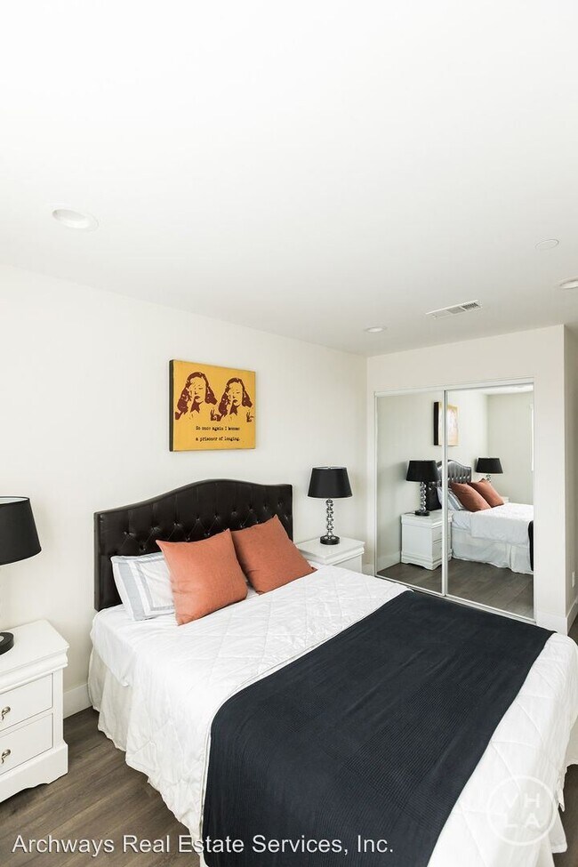 Building Photo - 3680 1/2-3636 1/2 Percy St