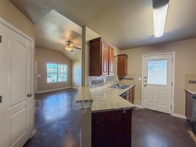 Foto del edificio - 4832A Deep Dr