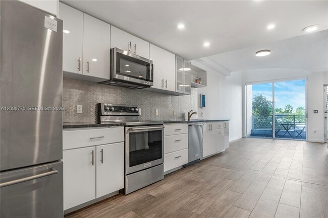 Foto del edificio - 3339 Virginia St