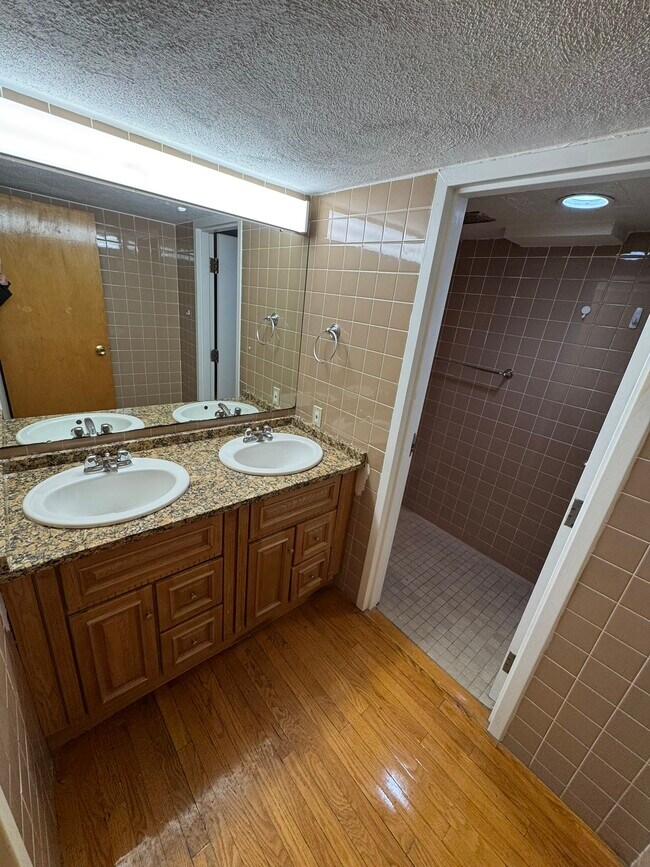 Foto del edificio - 1110 Commonwealth Ave