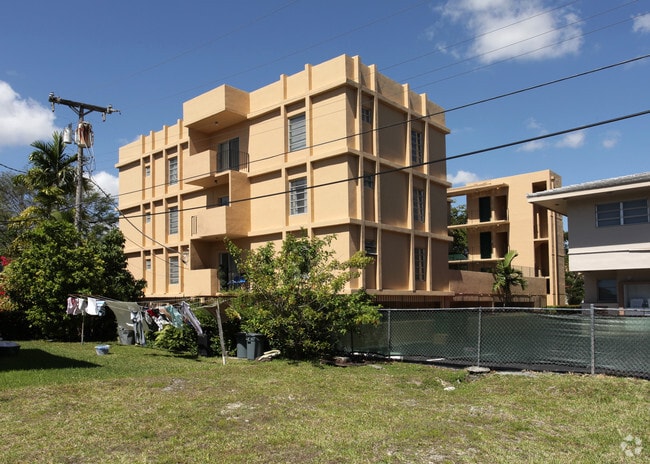 Building Photo - 230 Calabria Ave