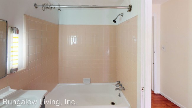 Building Photo - 123 N 20th St