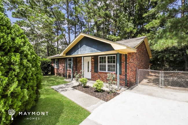 Building Photo - 301 Bluebell Ave