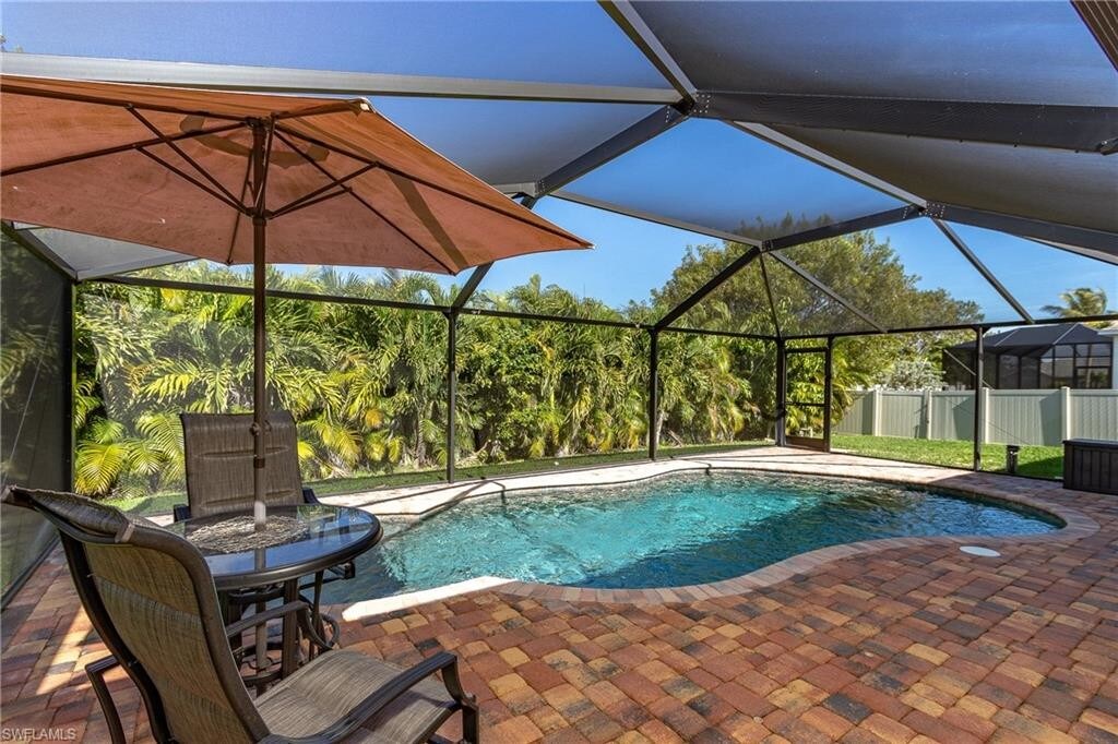 Foto principal - 2241 SW 28th St